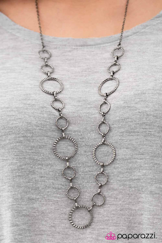 Paparazzi Necklace ~ Fashion Revival  - Black