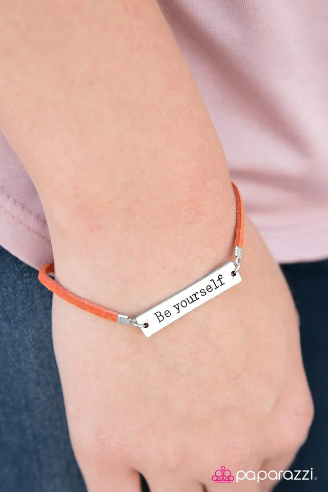 Pulsera Paparazzi ~ Sé tú mismo - Naranja