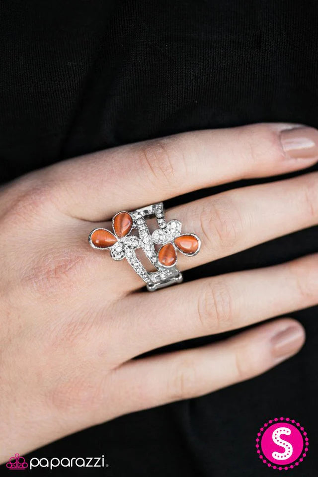 Anillo Paparazzi ~ WINGING en el Año Nuevo - Naranja