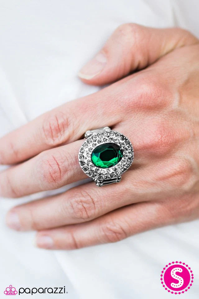 Anillo Paparazzi ~ Majestic Majesty - Verde