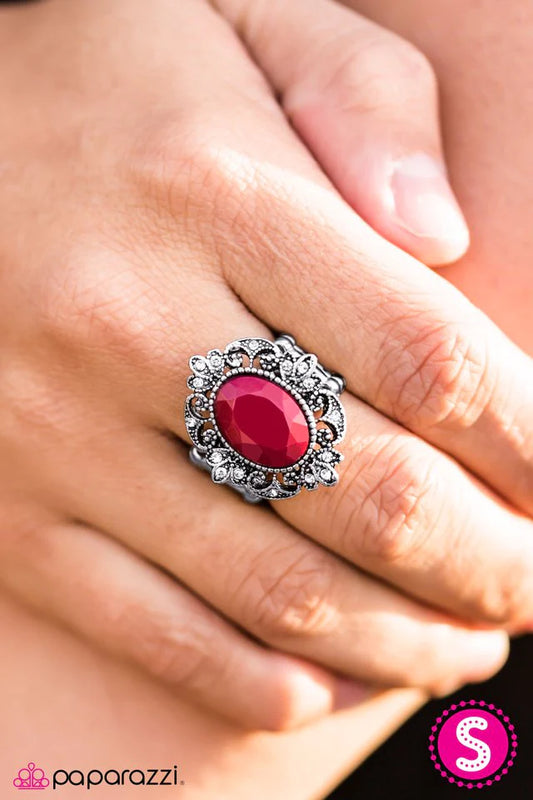 Paparazzi Ring ~ Is It Love Or LUSTER? - Red