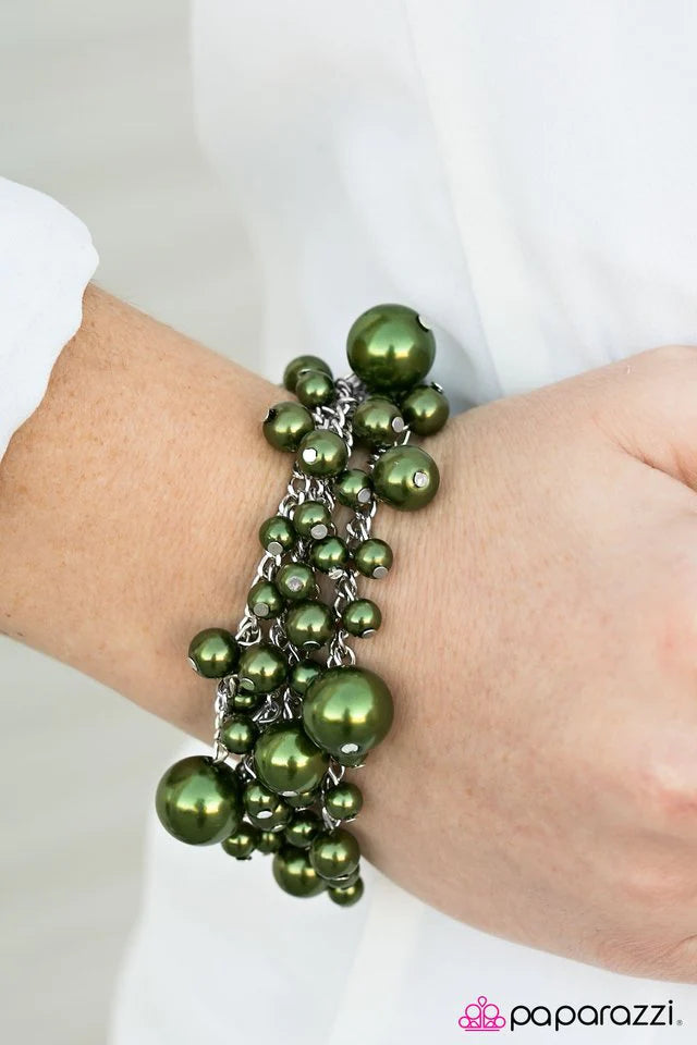 Paparazzi Bracelet ~ An Evening Escapade - Green