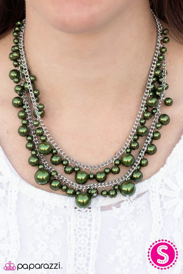 Paparazzi Necklace ~ Nightfall - Green