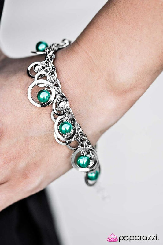 Paparazzi Bracelet ~ Cosmic Cover Girl - Green