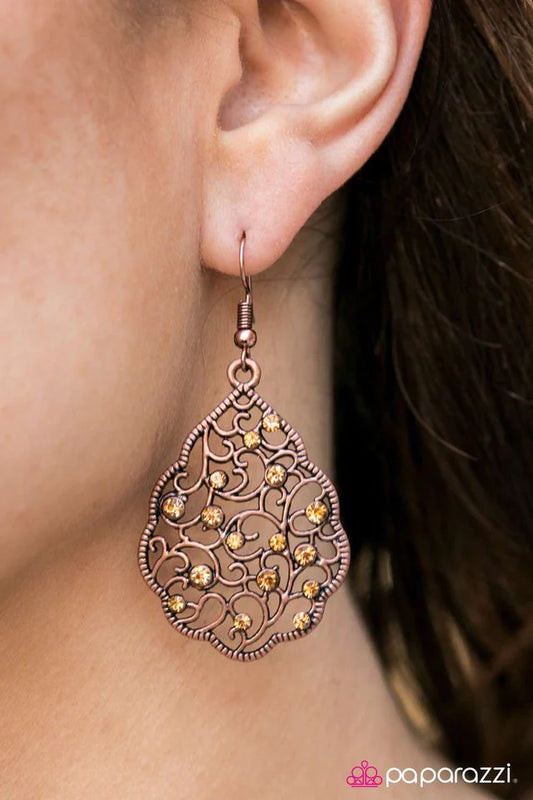 Paparazzi Earring ~ Dreaming of Castles - Copper