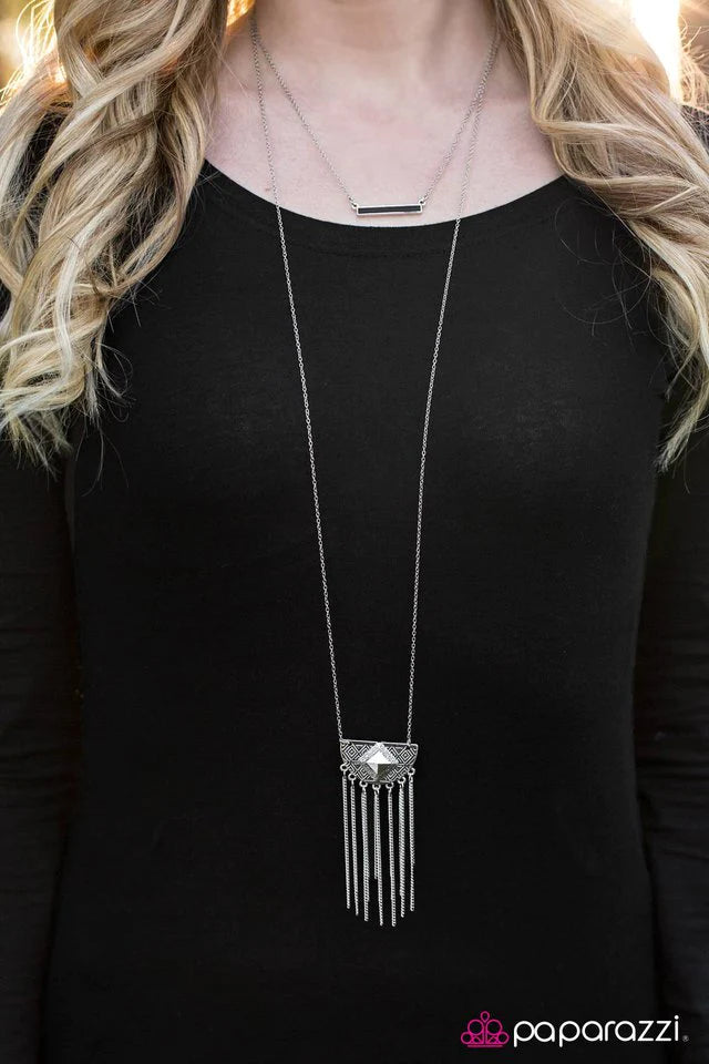 Paparazzi Necklace ~ Chase The Wind - Black