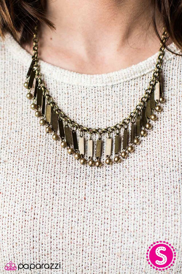 Paparazzi Necklace ~ All the Right Moves - Brass