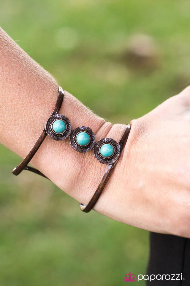 Paparazzi Bracelet ~ Meadow Melody - Copper