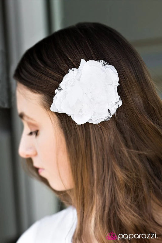 Paparazzi Hair Accessories ~ Swan Lake - White