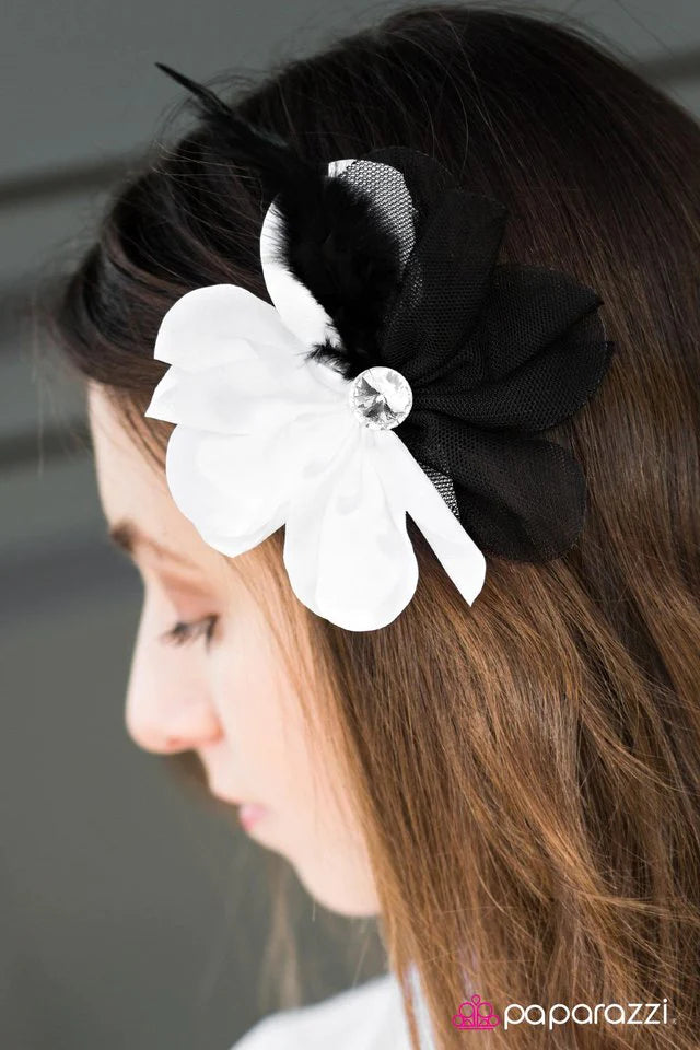 Paparazzi Hair Accessories ~ Everyone Loves A Masquerade - White