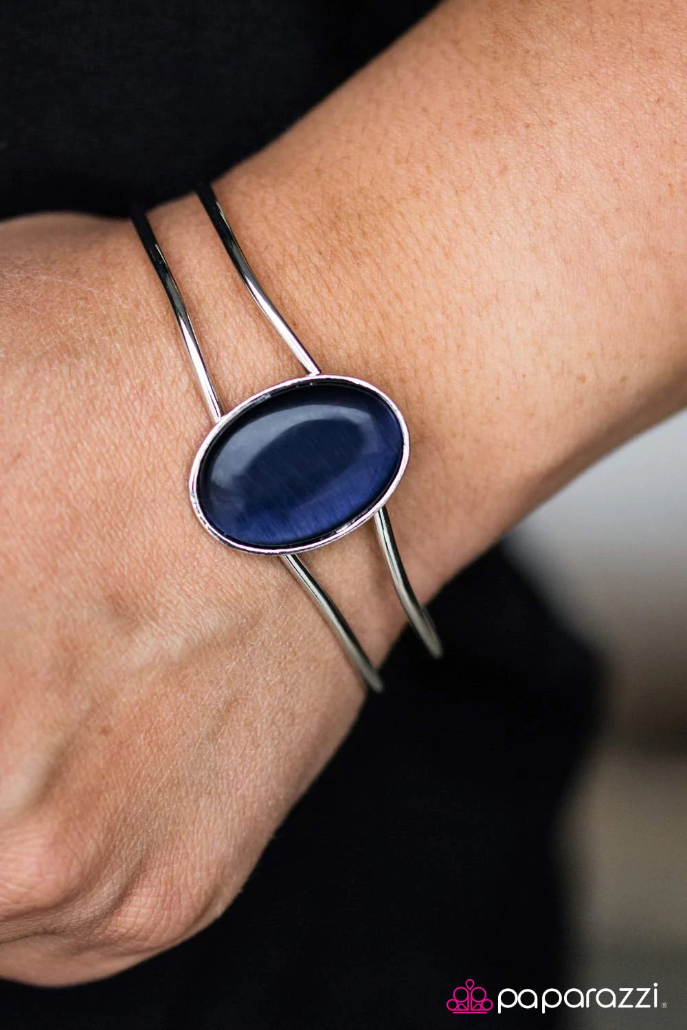 Pulsera Paparazzi ~ In The MOON For Love - Azul