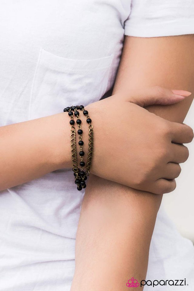 Pulsera Paparazzi ~ Amor y afecto - Negro