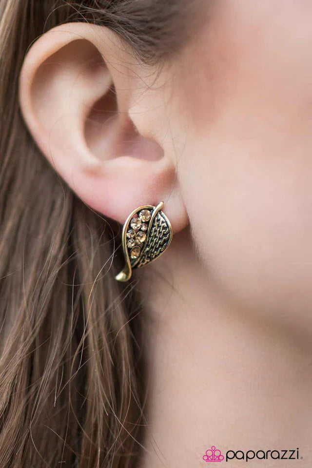 Paparazzi Earring ~ Im LEAFing! - Brass