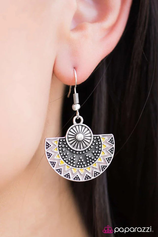 Paparazzi Earring ~ Tahitian Cruise - Yellow