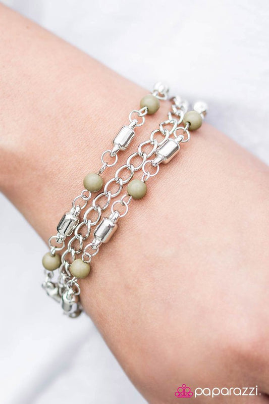 Paparazzi Bracelet ~ Heard It Through The Grapevine - Green