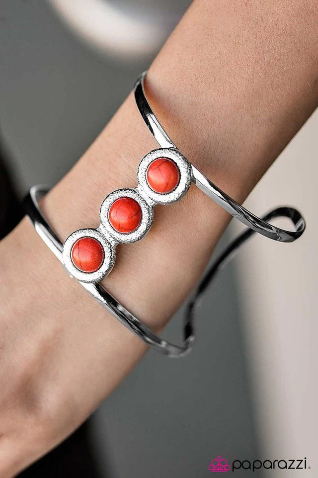 Pulsera Paparazzi ~ Aire de montaña - Naranja