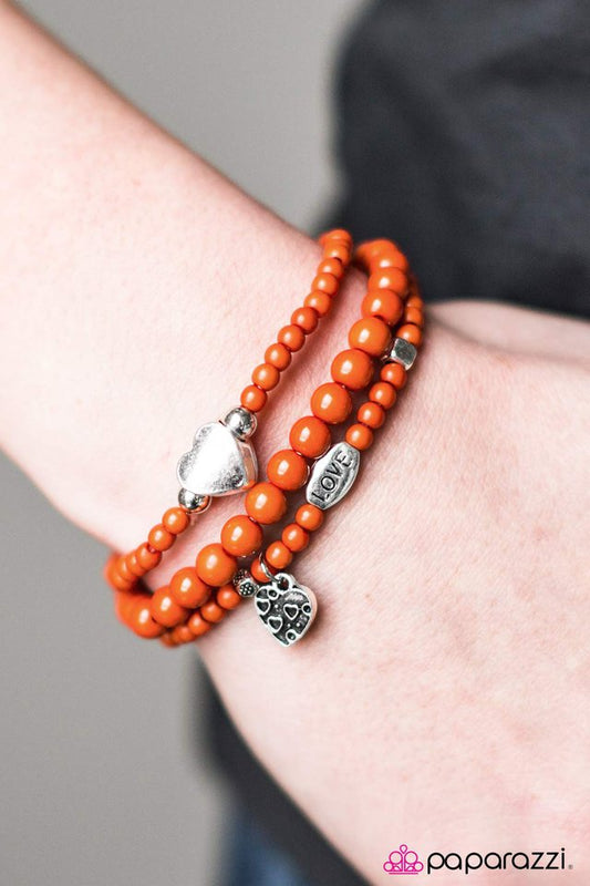 Pulsera Paparazzi ~ Eres amado - Naranja