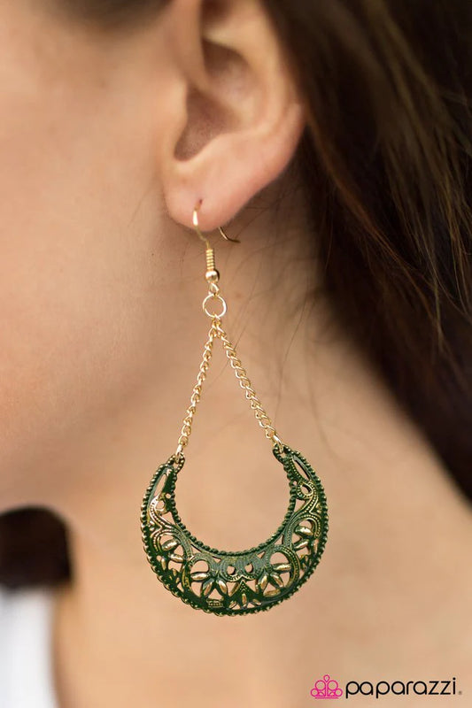 Paparazzi Earring ~ Over the Moon - Green