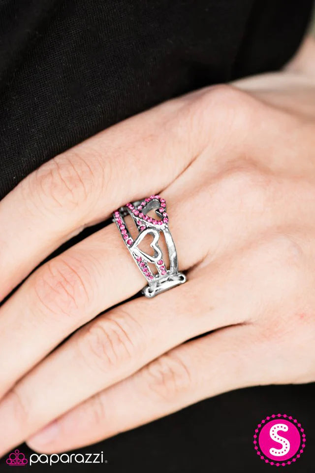 Paparazzi Ring ~ Heart Harmonics - Pink