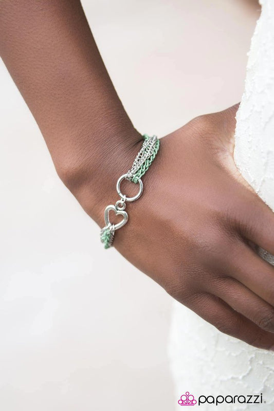 Pulsera Paparazzi ~ Corazón de caramelo - Verde