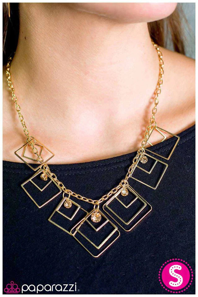 Paparazzi Necklace ~ Tipping Point - Gold