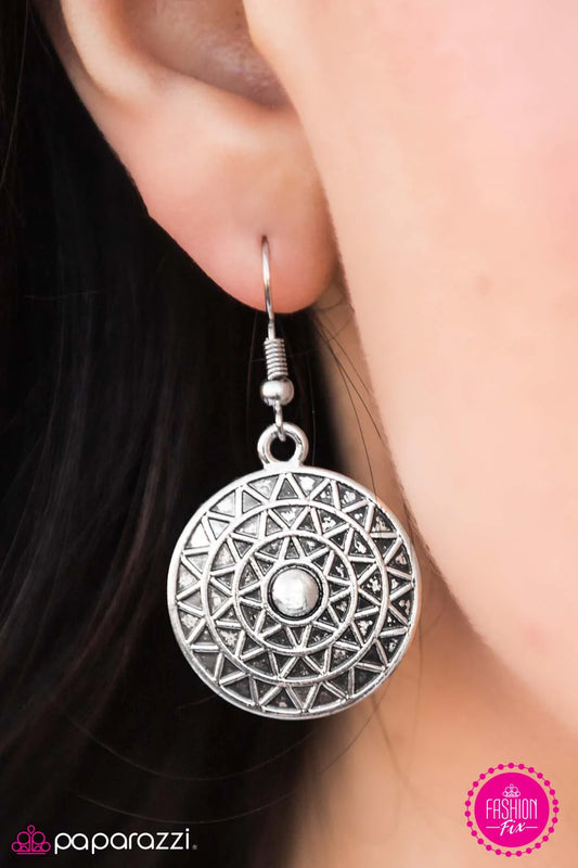 Paparazzi Earring ~ Catch The Sun - Silver