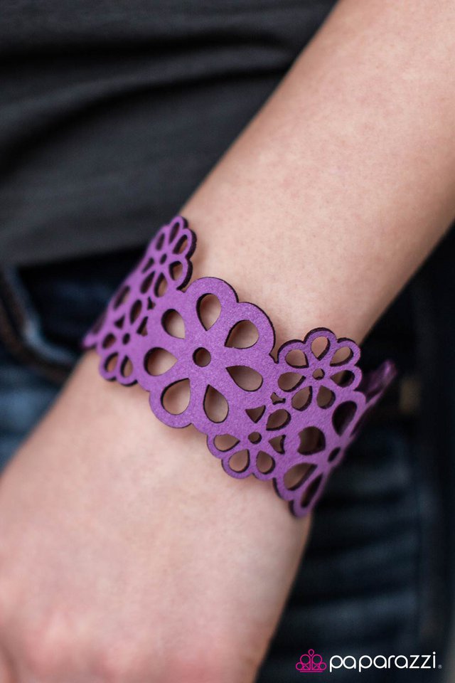 Paparazzi Bracelet ~ Lifes A Garden - Purple