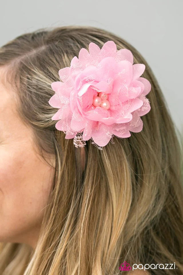 Accesorios para el cabello de Paparazzi ~ MADAME Hatter - Rosa