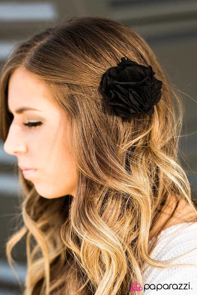 Paparazzi Hair Accessories ~ Teen Queen - Black