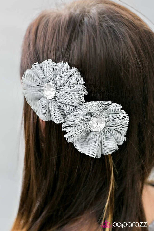 Paparazzi Hair Accessories ~ Yes, Darling - Silver