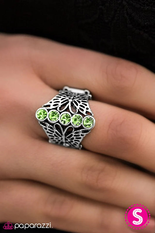 Paparazzi Ring ~ Butterfly Garden - Green