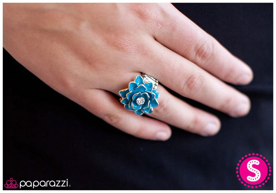 Anillo Paparazzi ~ Ocean Blooms - Azul