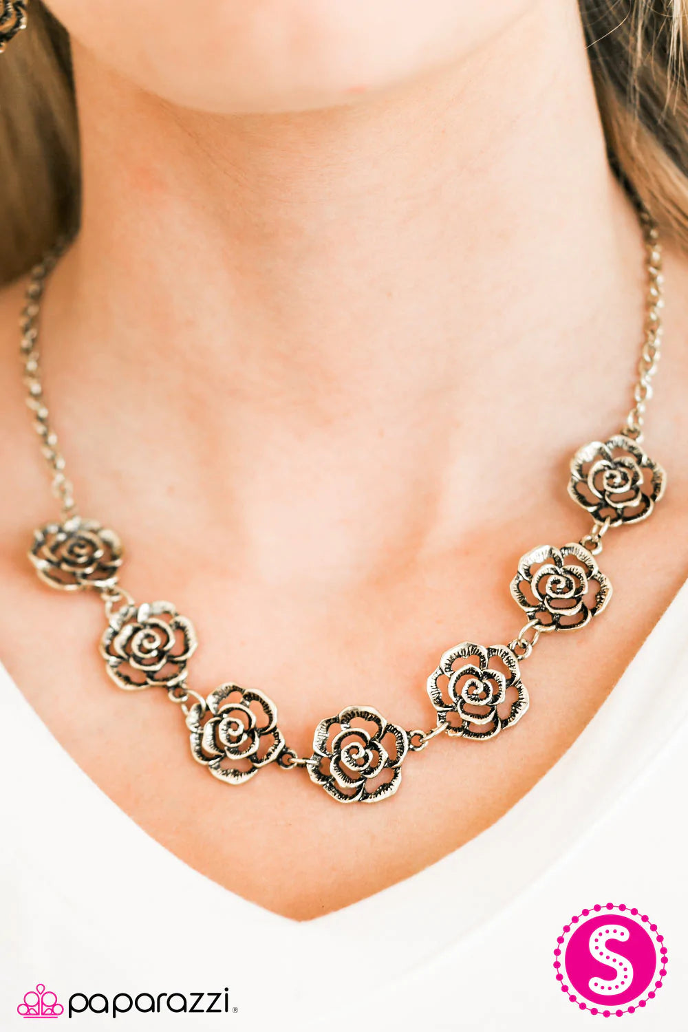 Paparazzi Necklace ~ Until The Last Petal Falls - Brass