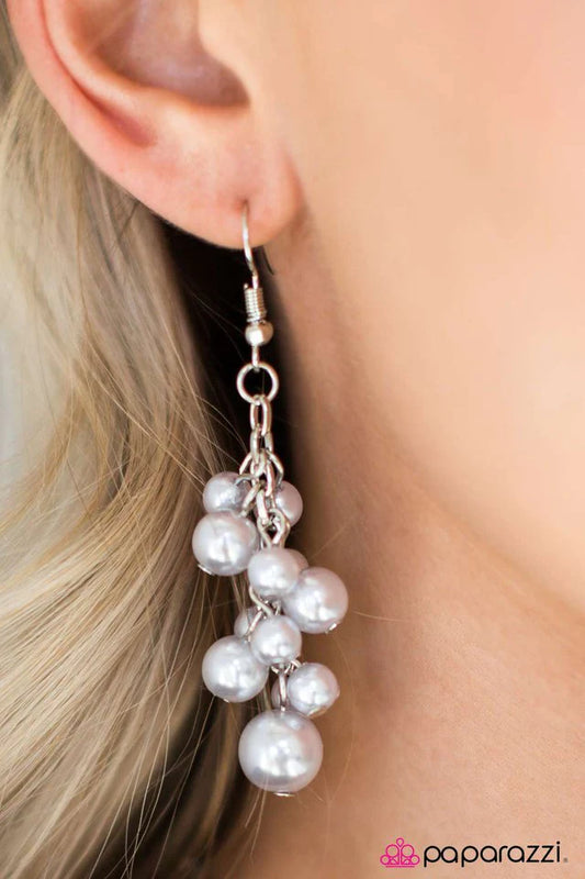 Paparazzi Earring ~ Give Me A BAROQUE! - Silver