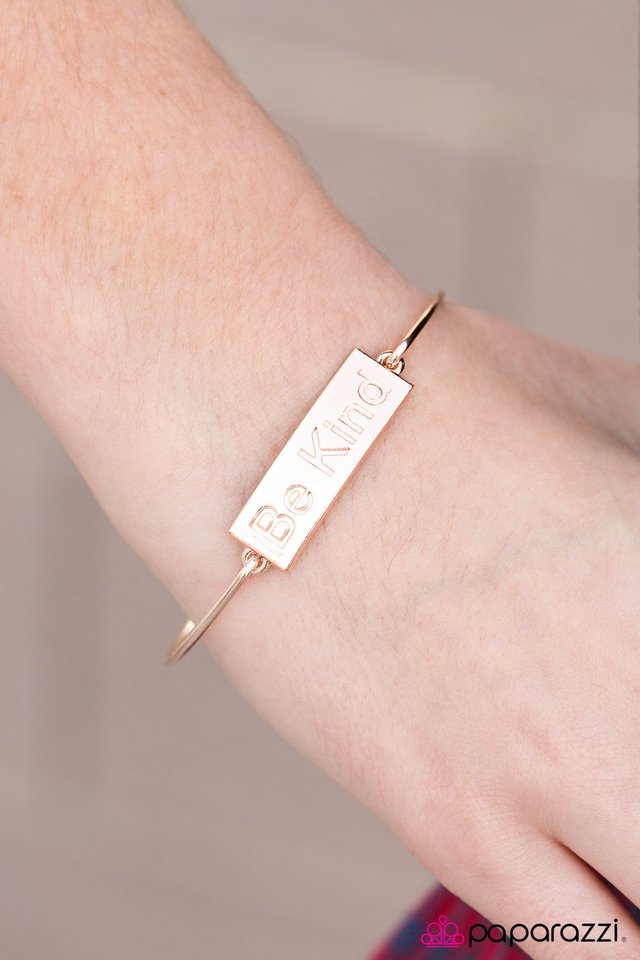 Pulsera Paparazzi ~ Be Kind - Oro rosa