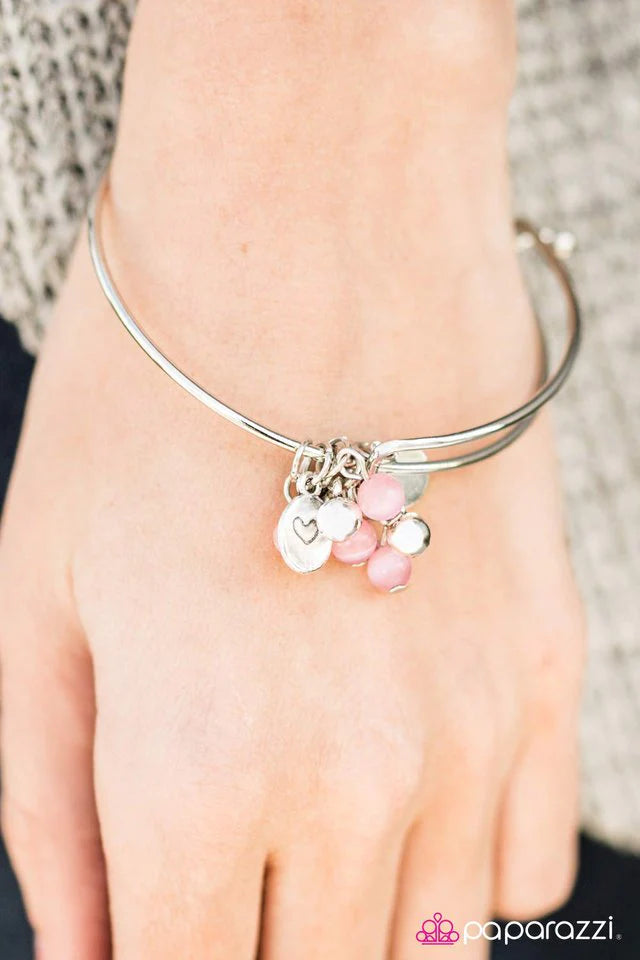 Pulsera Paparazzi ~ Fiesta CORAZÓN - Rosa