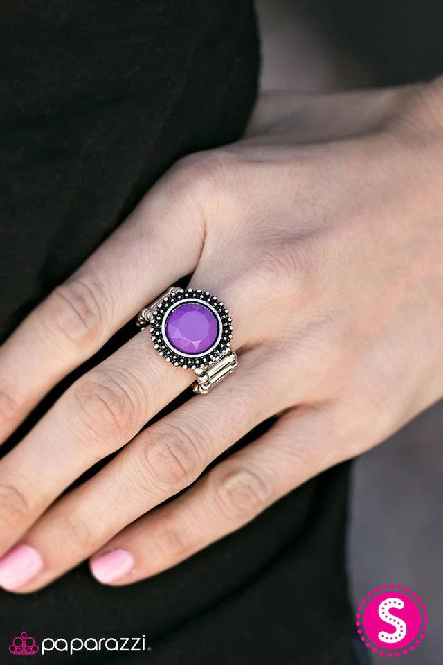 Paparazzi Ring ~ Busy As A BEAD - Purple