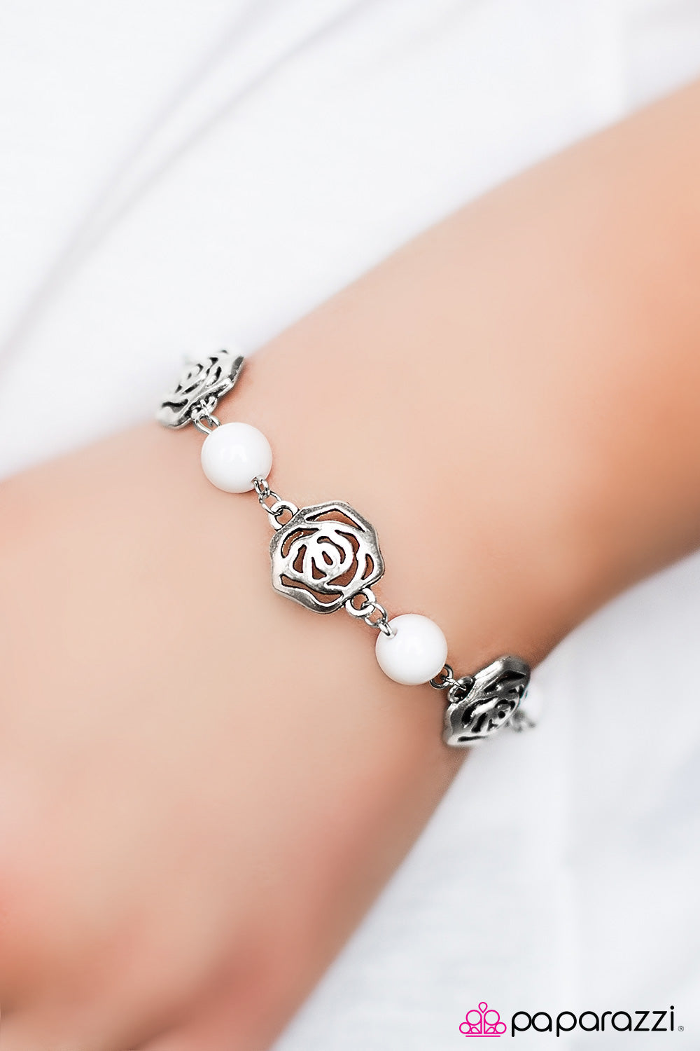 Paparazzi Bracelet ~ Springtime Social - White