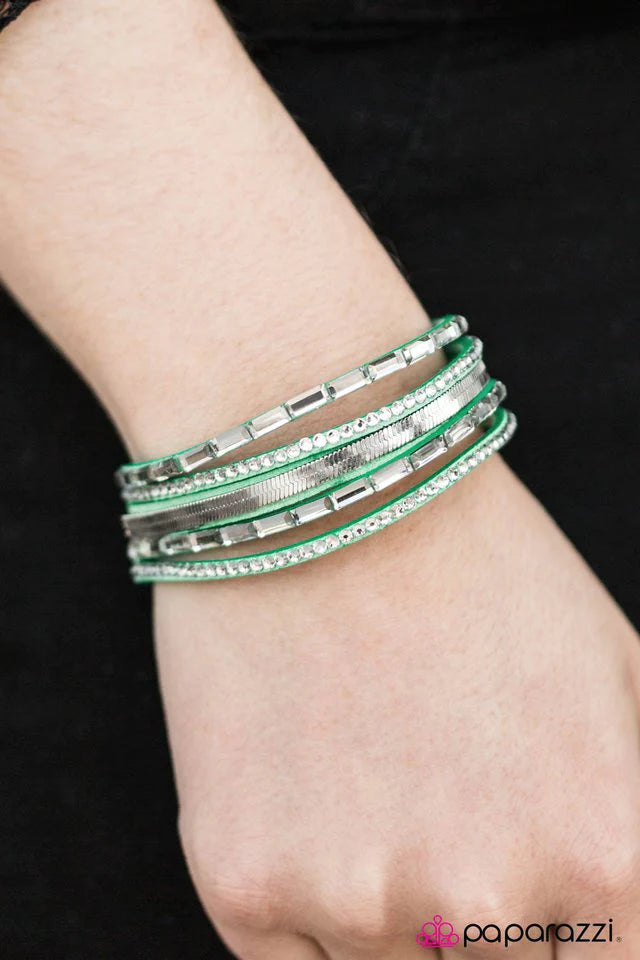 Pulsera Paparazzi ~ Hit the Lights - Verde