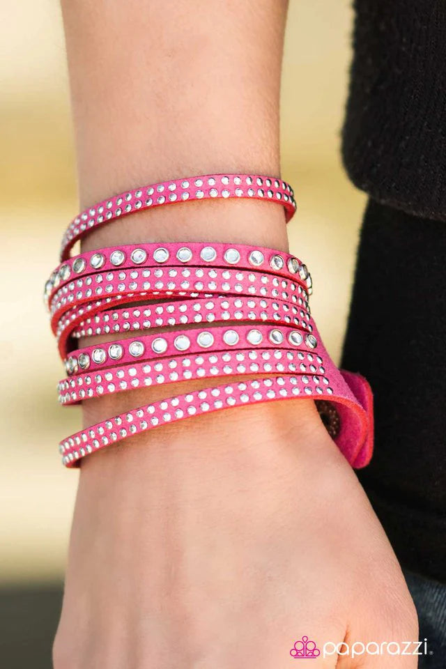 Pulsera Paparazzi ~ Sassy Satisfaction - Rosa