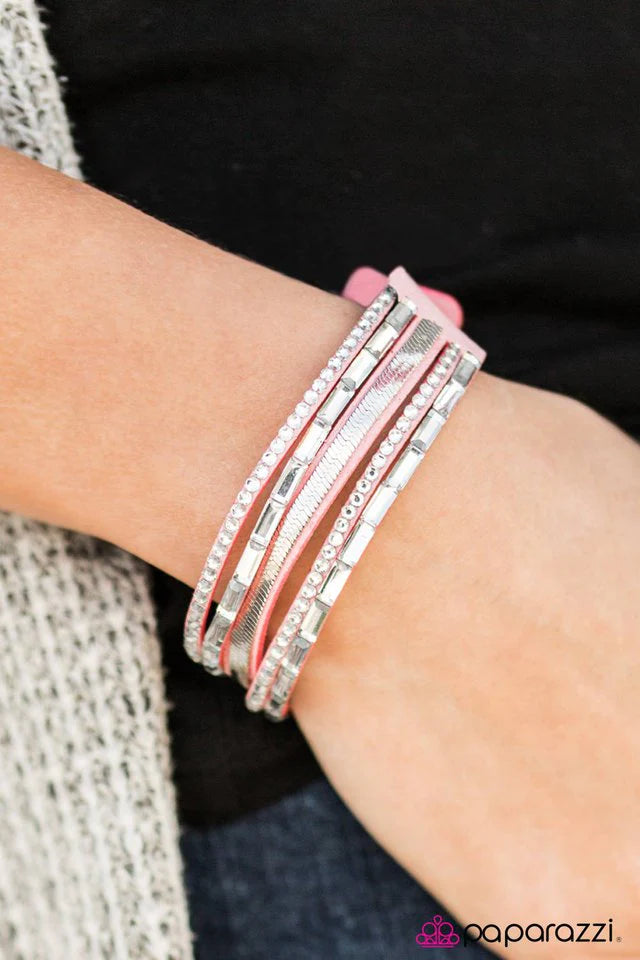 Pulsera Paparazzi ~ Hit The Lights - Rosa