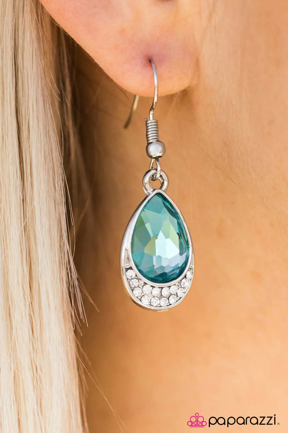 Paparazzi Earring ~ Ocean Cruise  - Blue