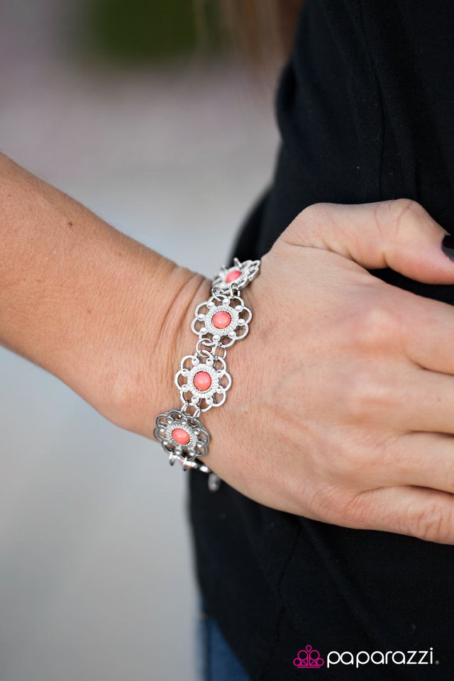 Paparazzi Bracelet ~ Summer Garden - Orange