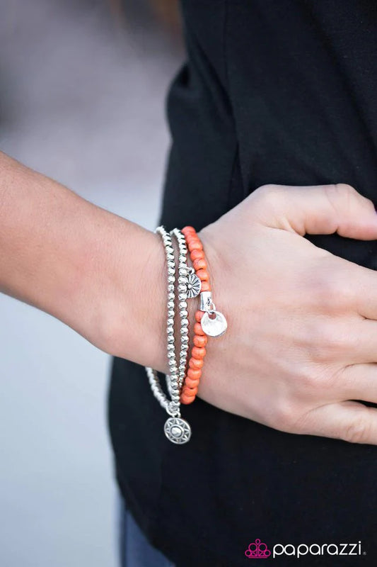 Pulsera Paparazzi ~ Bloom Out! - Naranja