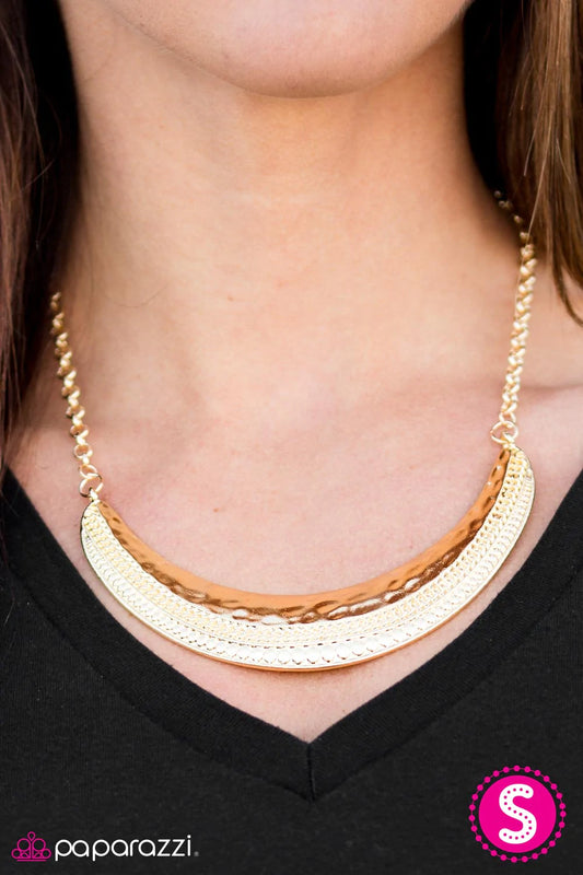 Paparazzi Necklace ~ STEER Clear - Gold