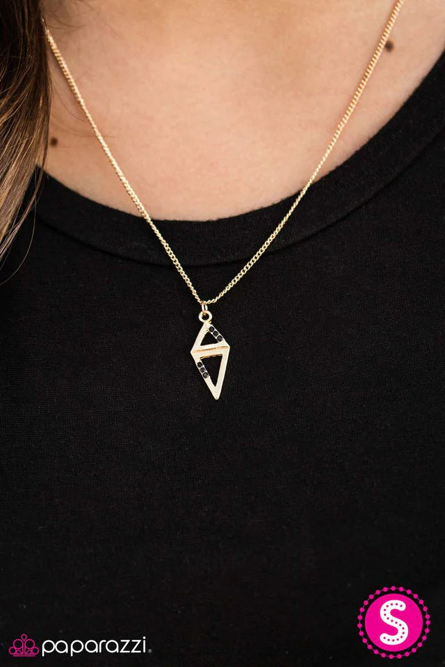 Collar Paparazzi ~ Pretty Prismatic - Dorado