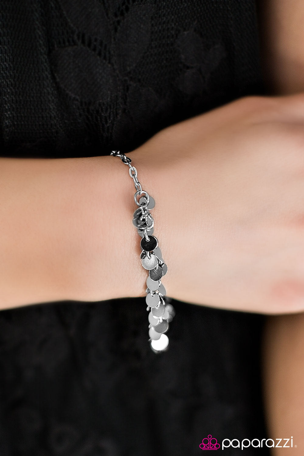 Pulsera Paparazzi ~ Shimmer Train - Plata