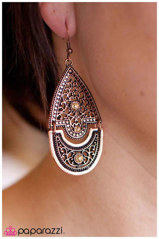 Paparazzi Earring ~ Unhinged - Copper