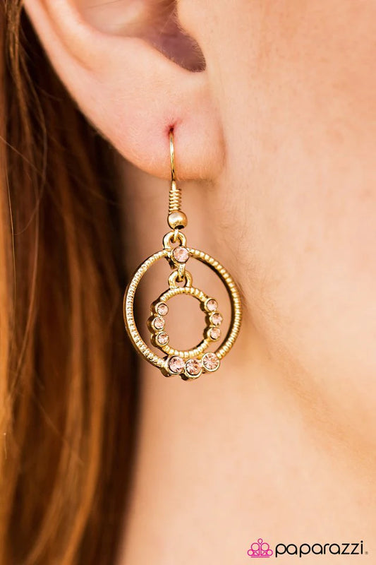 Paparazzi Earring ~ On The Bubble - Gold
