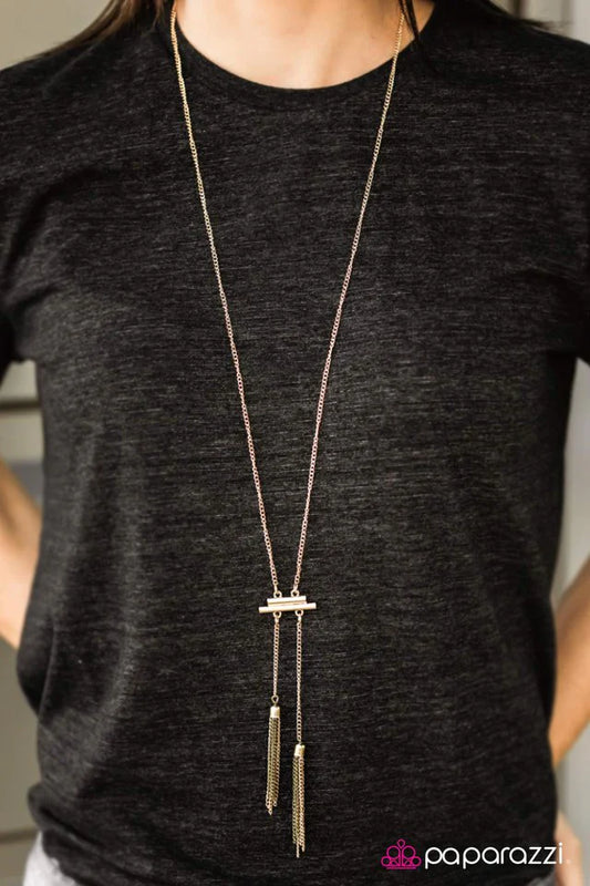 Paparazzi Necklace ~ No Place Like ROME - Gold